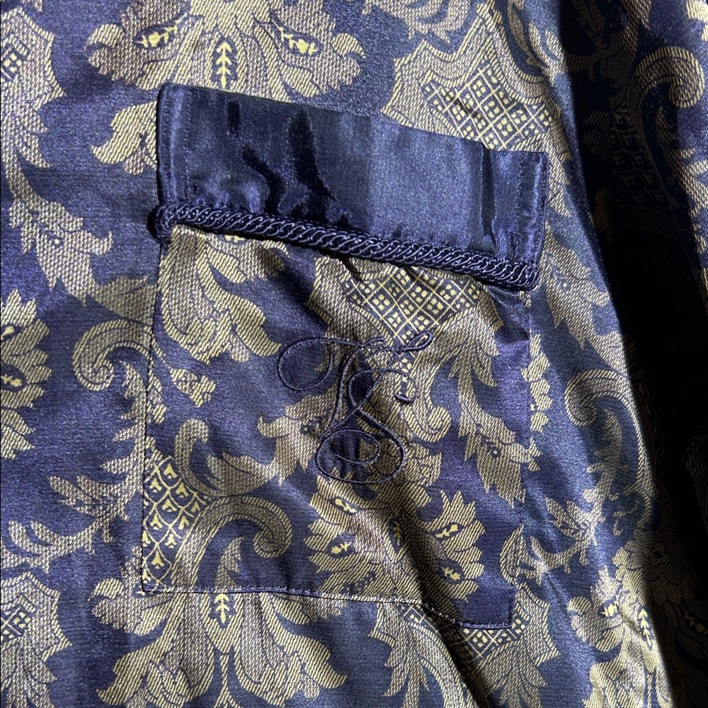 Vintage Victoria's Secret Purple and Brown Patterned Robe - Picture 4 of 6